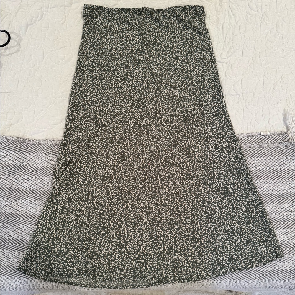 MIDI SKIRT (GREEN/CREAM)
